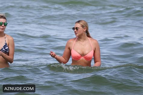 Iskra Lawrence Sexy Figure In Skimpy Pink Bikini While Enjoying The Beach In Miami AZNude