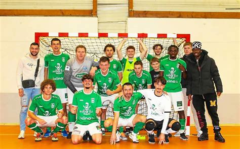 L Quipe Futsal De La Gsi Pontivy En Route Pour Les E De Finale De La