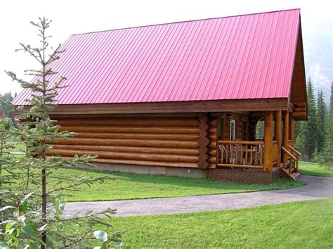 Log Cabin In Golden British Columbia