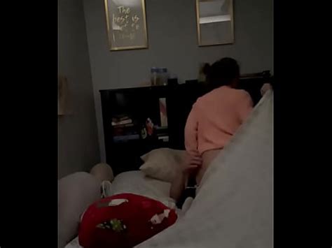Niñera montando mi polla en cámara oculta XVIDEOS