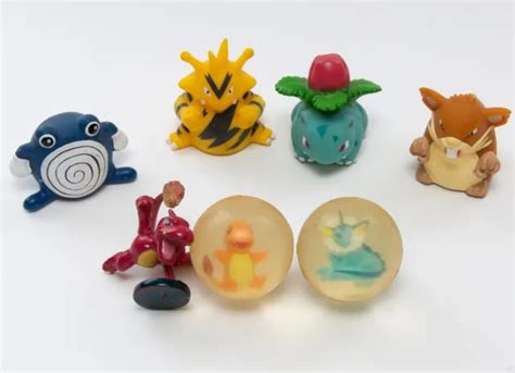 NINTENDO POKEMON FIGURES form 90s early 2000s - Vintage. Bundle £30.00 ...