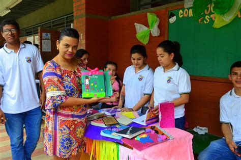 FERIA ICT 2019 EN LA JORNADA DE EDUCACIÓN PARA ADULTOS Institución