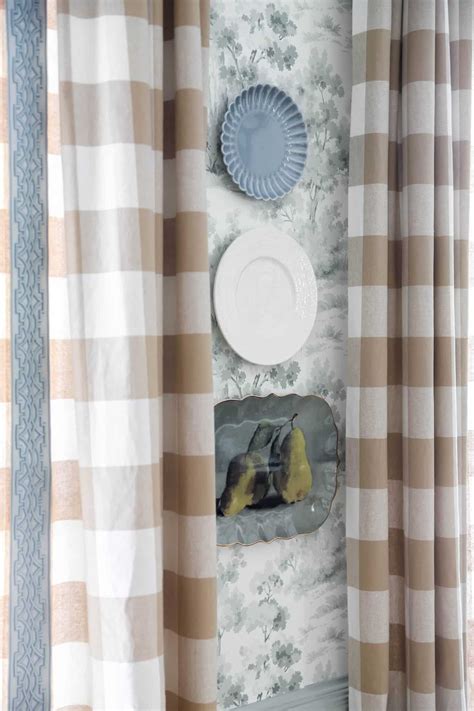 How to Hang Plates on a Wall - The Turquoise Home