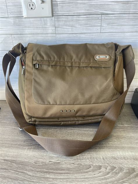 Tumi T Tech Olive Green Ballistic Nylon Messenger Cro Gem