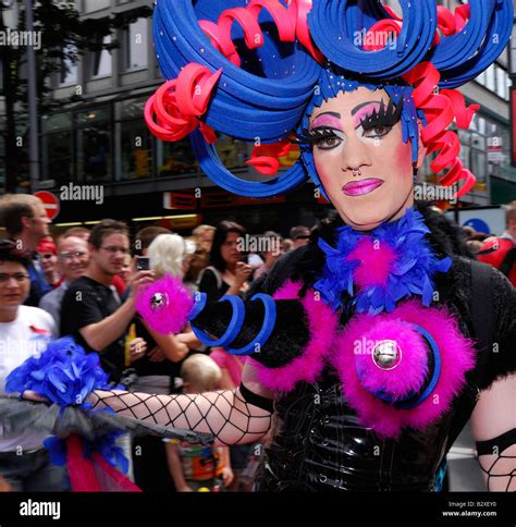Gay Men Drag Hi Res Stock Photography And Images Alamy