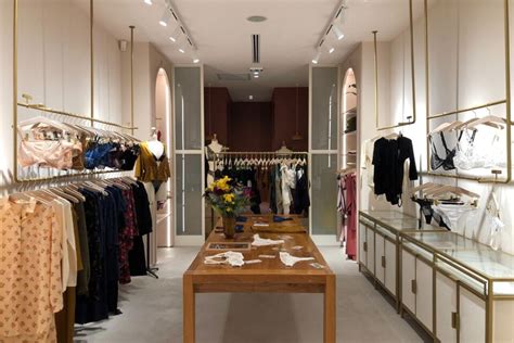 Marseille Maillots de bain lingerie Cette boutique connue ouvre près du Vieux Port