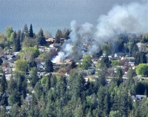 Crews stop hedge fire from spreading to Kelowna home - Kelowna News ...