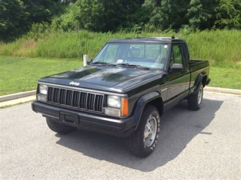 Sell Used 1987 Jeep Comanche Extended Bed Pick Up 4x4 With Plow Blue L