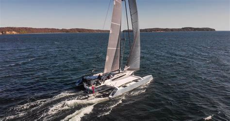 New Dragonfly 40 Trimaran - Catamaran Racing , News & Design