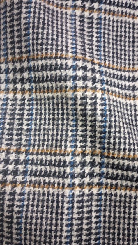 Vintage 100 Wool Houndstooth Kilt Skirt Gem