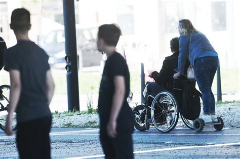 Proverili smo kakve keš kredite banke nude nezaposlenima