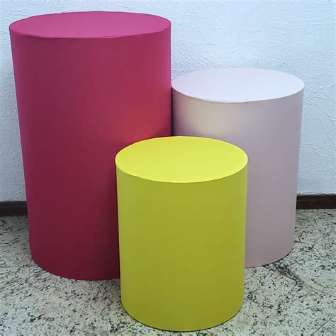 Trio mesas cilindro capa cores Pink Rosa Amarelo Locação