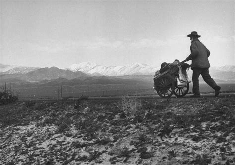 On The Road 24 Vintage Photos Of Hobo Life In America