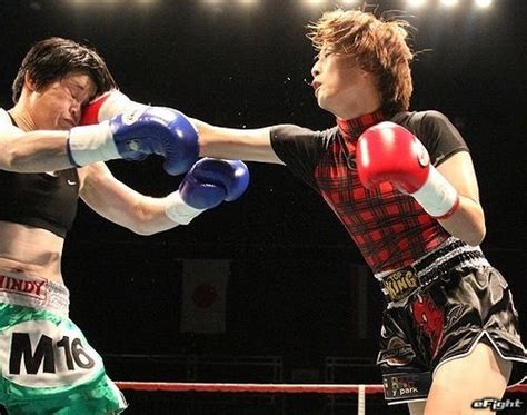 【蹴拳】松田玲奈、ボクシング転向し東京五輪目指す Efight 【イーファイト】 格闘技情報を毎日配信！