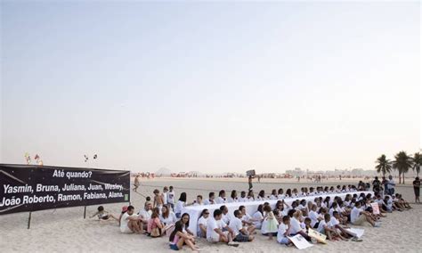 Rio De Paz Faz Manifestação Na Praia De Copacabana Jornal O Globo