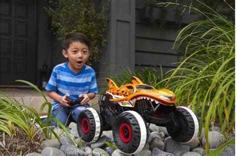 Hot Wheels Tiger Shark Monster Truck Playpolis