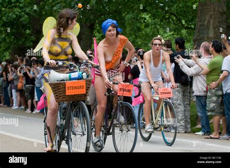 London Naked Bike Ride 2009 Hyde Park Stock Photo Alamy