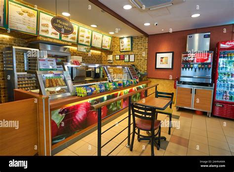 Subway Restaurant Counter Hi Res Stock Photography And Images Alamy