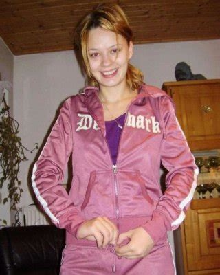 Kinky Amateur Girlfriend Posing Sleazy For Her Lover Porn Pictures Xxx