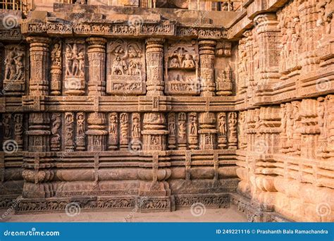 Carvings Of King Narasimhadeva And His Queen At Ancient Hindu Sun