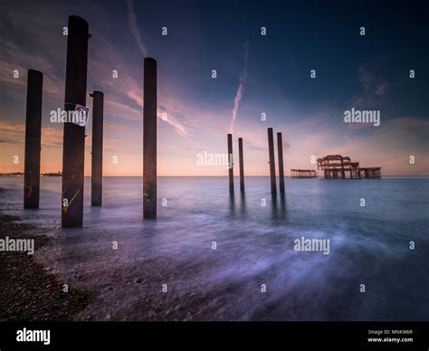 Brighton Beach Uk And Sunrise Hi Res Stock Photography And Images Alamy