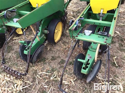 John Deere 7300 Maxemerge 2 8r30” Planter Bigiron Auctions