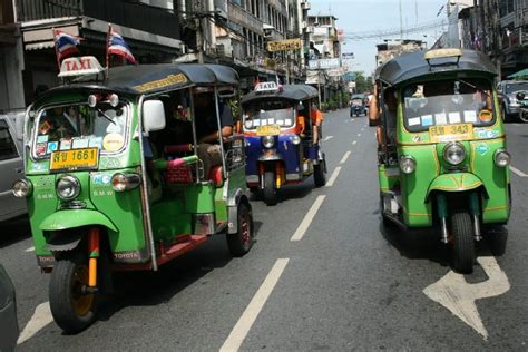 Bangkok Sightseeing Tuk Tuk Tour