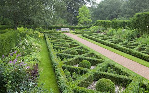 Landscape Design Colson Stone Practice A Private Garden In Sunningdale