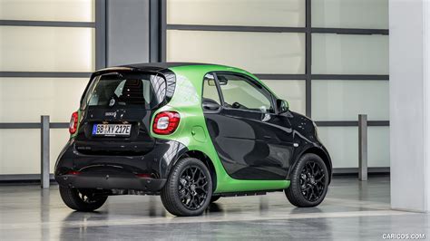 Smart ForTwo Coupe Electric Drive | Rear Three-Quarter