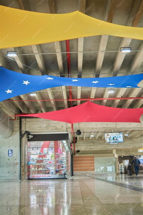Premium Photo | Caracas venezuela 2022 hall in simon bolivar airport