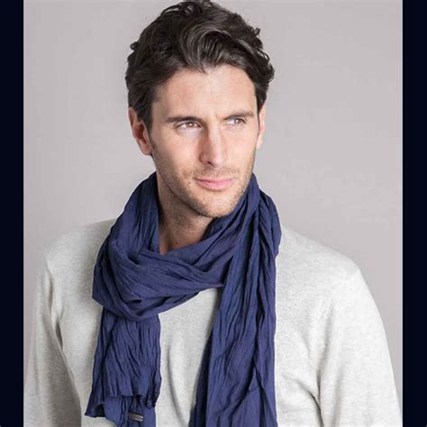 How to Wear a Scarf Men | 6 Different Styles of Scarf for Men