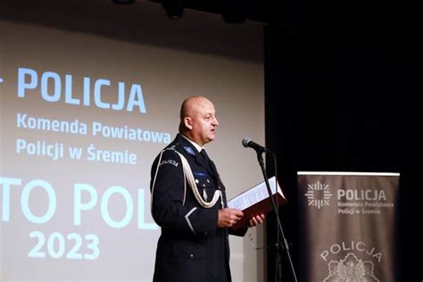 Święto Policji w Śremie Uroczysta zbiórka śremskich stróżów prawa