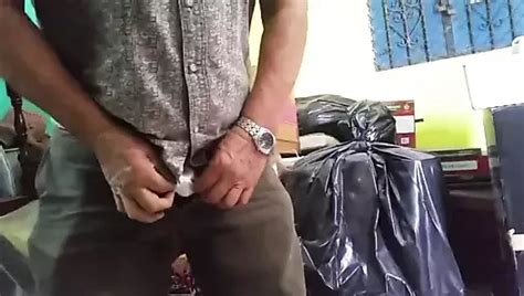 Mamada A Maduro De Lentes Gay Handjob Handjob Porn XHamster