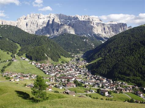 Garni Hotel Directly On The Slopes In Selva Gardena