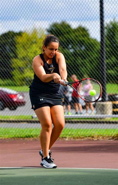 Freedom tennis starts with a victory – Lehigh Valley Press