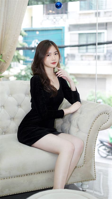 Hot girl 2K rũ bỏ nét thơ ngây lột xác gợi cảm hút hồn Báo Dân trí