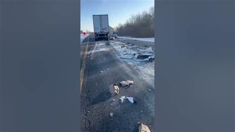 Hwy 401 Accident In Cornwall Youtube