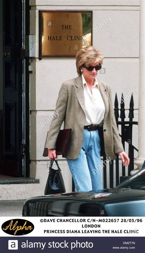 May 28 1996 London Great Britain 28 05 96 London Princess Diana Leaving The Hale Clinic