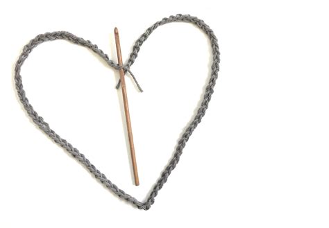 how to begin crochet chain 3