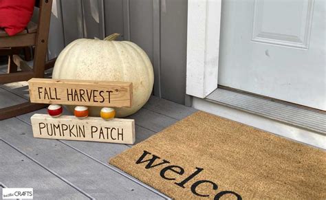 Rustic DIY Fall Porch Sign With An Eclectic Twist - Rustic Crafts & DIY