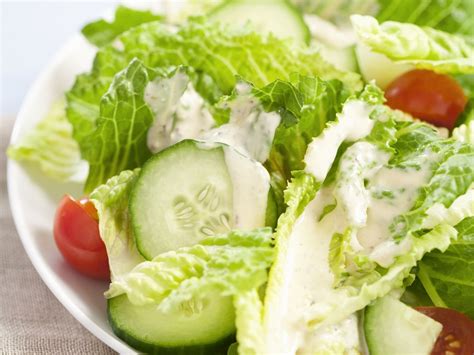 Romaine Tomato And Cucumber Salad With Creamy Dressing Recipe Eat Smarter Usa