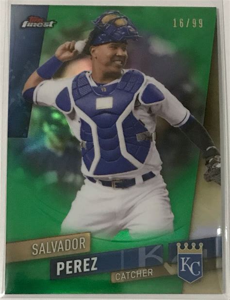 2019 Topps Finest Green Refractor 2 Salvador Perez 99 For Sale