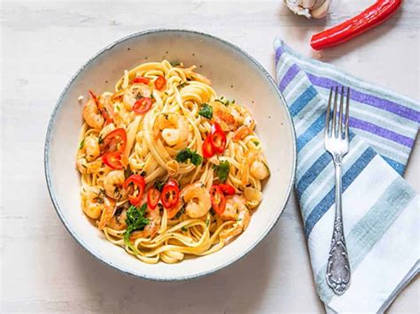 Prawn And Chilli Linguine Cooks Professional