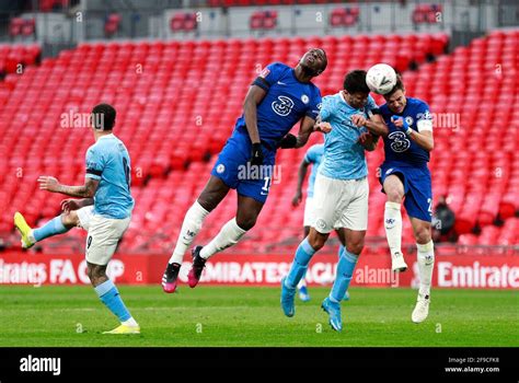 Rodri Von Manchester City Versucht Im Halbfinale Des Fa Cup Im Wembley