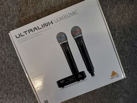BEHRINGER ULTRALINK – ULM302 Dual Wireless Microphone Handheld System