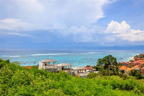 18 Amazing Lembongan Hotels → for Every Taste & Budget!