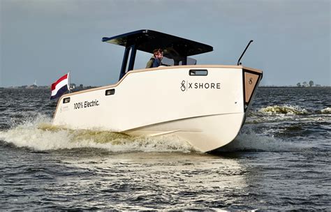 X Shore Eelex 8000 Natural Yachts