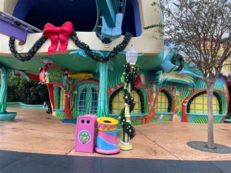 Grinch Meet And Greet Moving To New Location At Universal S Islands Of