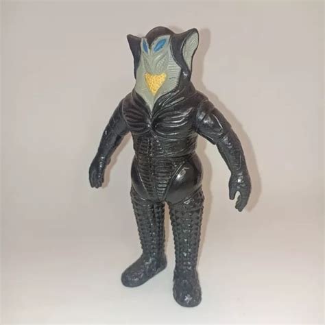 Alien Mefilas Ultra Monster Bandai Kaiju Action Figure Vintage