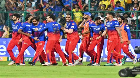 ಭರ್ಜರಿ ಗೆಲುವು ಸಿಎಸ್ ಕೆ ಮನೆಗೆ ಆರ್ ಸಿಬಿ ಪ್ಲೇಆಫ್‌ಗೆ Rcb Beat Csk